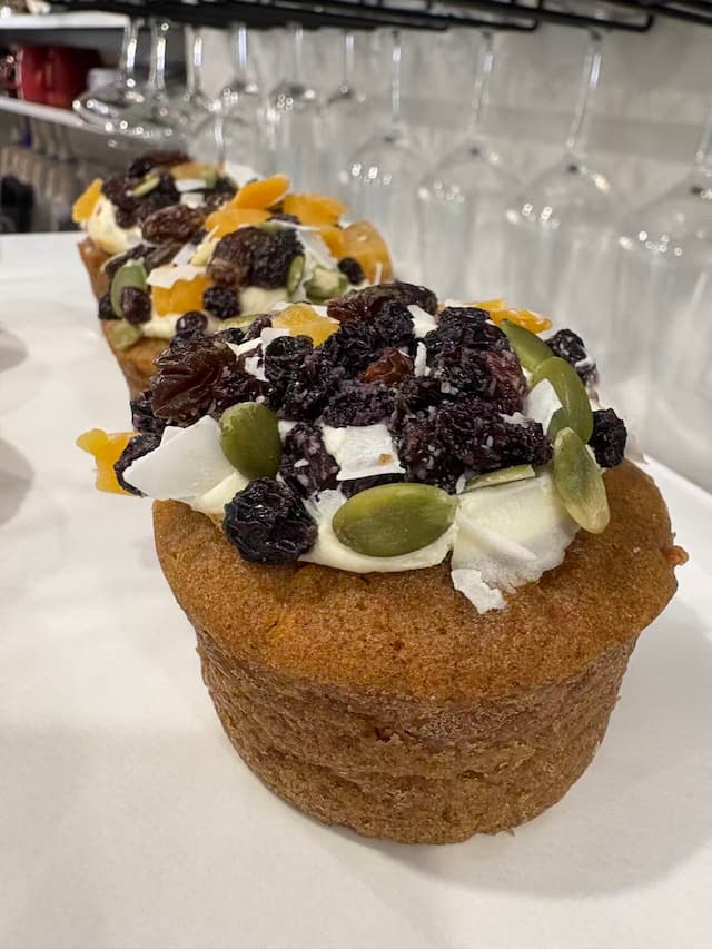DESSERT CAKES