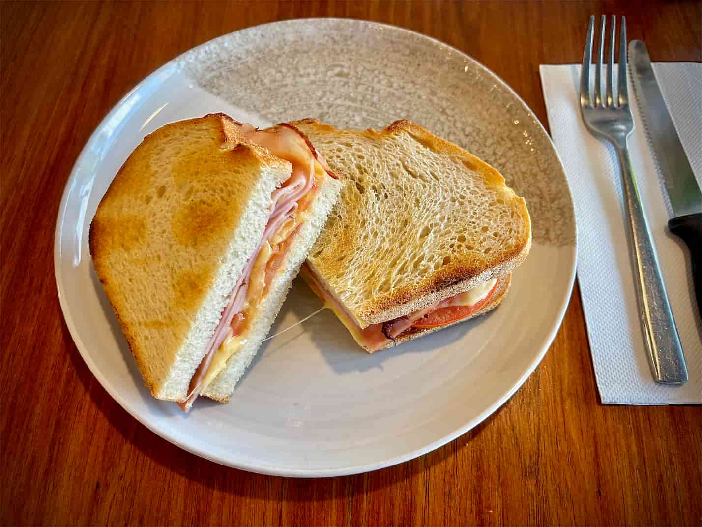 Ham & Cheese & Tomato Sandwich